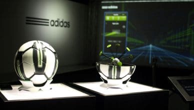 Adidas-miCoach Smart Ball - ballon de football connecté